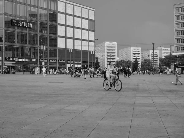 Alexanderplatz in Berlin in black and white — Stock Photo, Image