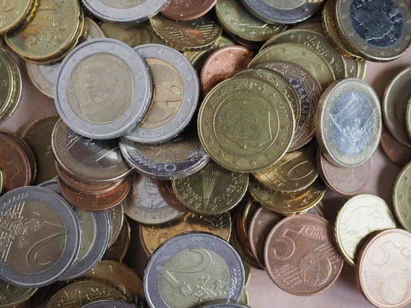 Monedas en euros, la Unión Europea como fondo —  Fotos de Stock