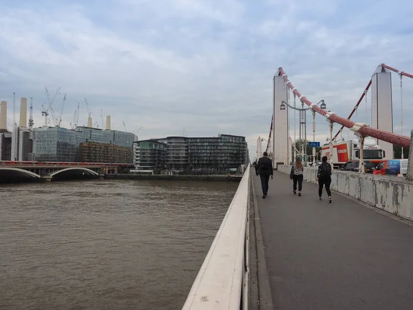 Chelsey Bridge sur la Tamise à Londres — Photo