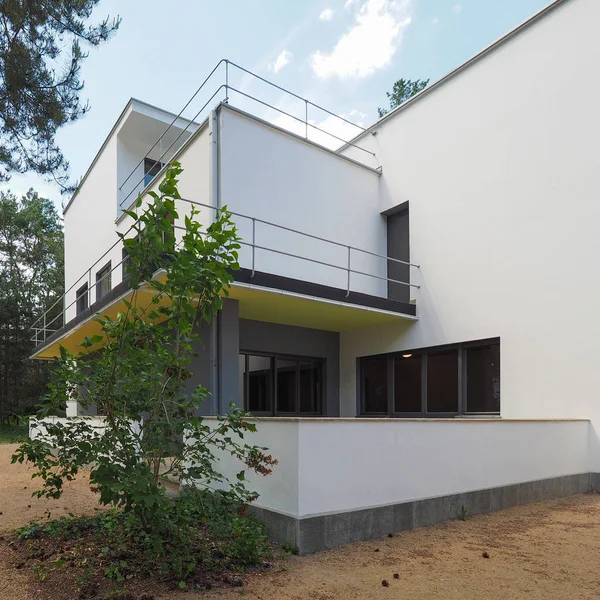 Bauhaus Meisterhaeuser i Dessau – stockfoto