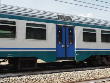 Collegno istasyonunda tren