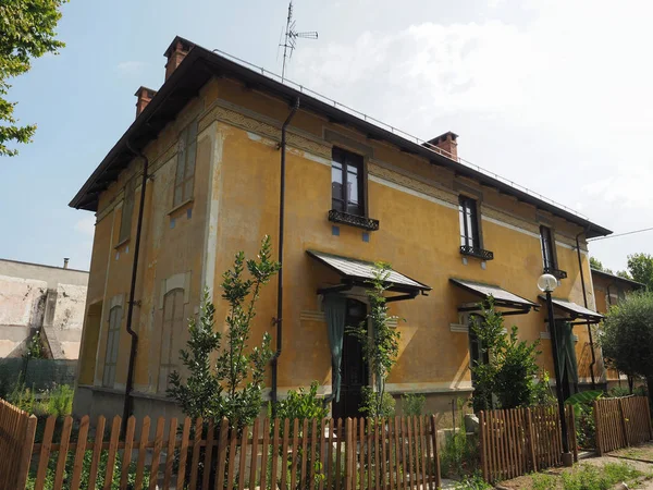 Leumann Village Residences in Collegno — Stockfoto
