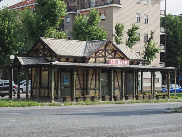Stația de tramvai Leumann din Collegno — Fotografie, imagine de stoc