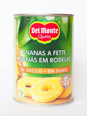 New York - Ağu 2019: Del Monte ananas dilimleri