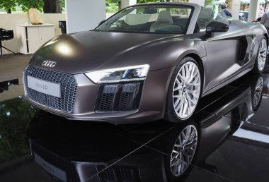 Torino - Haz 2016: Audi R8 V10 araba