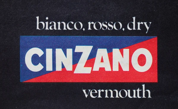 TURIN - AGO 2019: Sinal de vermute Cinzano — Fotografia de Stock