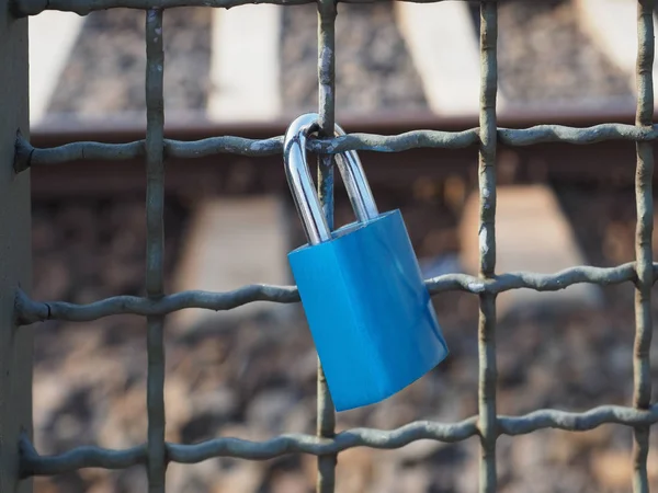 Love lock padlock — Stock Photo, Image