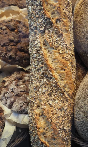 Семена кунжута хлеб выпечка пищи — стоковое фото