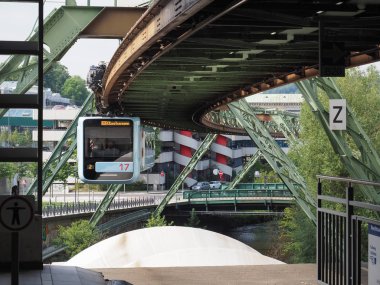 Wuppertaler Schwebebahn (Wuppertal Asma Demiryolu)