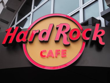 Londra - Eylül 2019: Hard Rock Cafe işareti