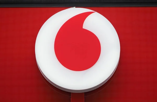 LONDRES - SEP 2019: Sinal Vodafone — Fotografia de Stock