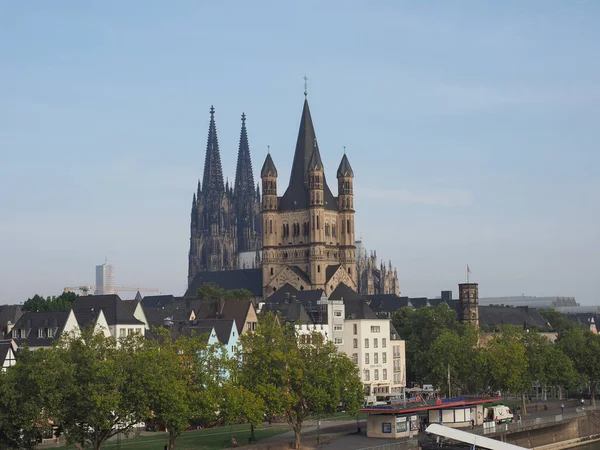 Altstadt (Eski şehir) Koeln içinde — Stok fotoğraf