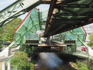 Wuppertaler Schwebebahn (Wuppertal Asma Demiryolu)