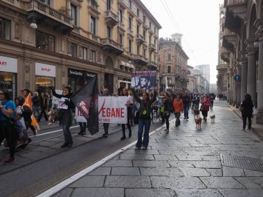 Lav (Anti-Viviseksiyon Topluluğu) Makao 'yu kurtarmak için şiddet içermeyen protesto