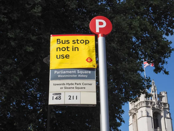 Parliament Square Bus stop not in use sign in London — Stock Photo, Image