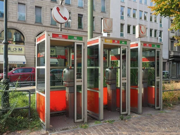 Telecom Italia (TIM) cabine telefoniche a Torino — Foto Stock