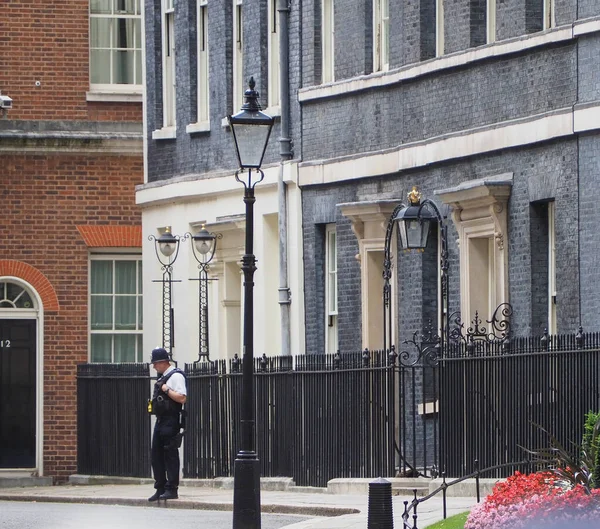 唐宁街10号在伦敦英国首相官邸 — 图库照片