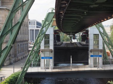 Wuppertaler Schwebebahn (Wuppertal Asma Demiryolu)