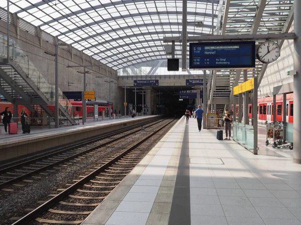 Estação do aeroporto de Koeln Bonn em Koeln — Fotografia de Stock