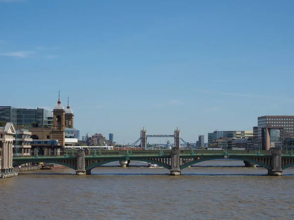 Ποταμός Thames στο Λονδίνο — Φωτογραφία Αρχείου