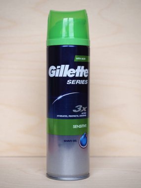 BOSTON, ABD - CRCA MAYIS 2020: hassas cilt için Gillette serisi tıraş jeli