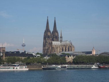 KOELN, GERMANY - CIRCA AUGust 2019: Koelner Dom Hohe Domkirche Sankt Petrus (anlamı St Peter Katedrali) gotik kilise