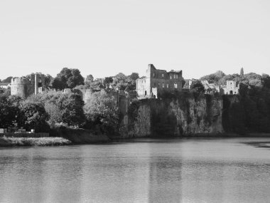 Chepstow Kalesi Harabeleri (Castell Cas-gwent in Welsh), Chepstow, Uk in black and white