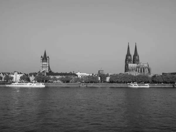 Koeln Niemcy Circa Sierpień 2019 Widok Panoramę Miasta Strony Rzeki — Zdjęcie stockowe