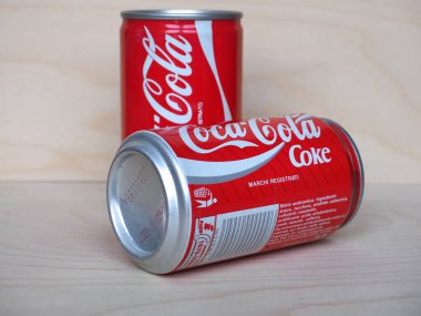 ATLANTA, ABD - CRCA MAYIS 2020: Coca Cola teneke kutusu