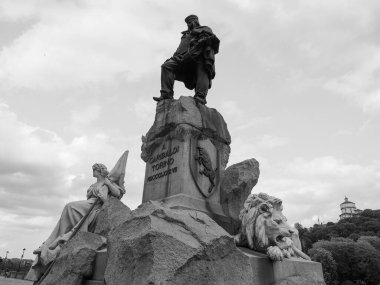 Giuseppe Garibaldi anıtı Torino, İtalya 'da siyah beyaz
