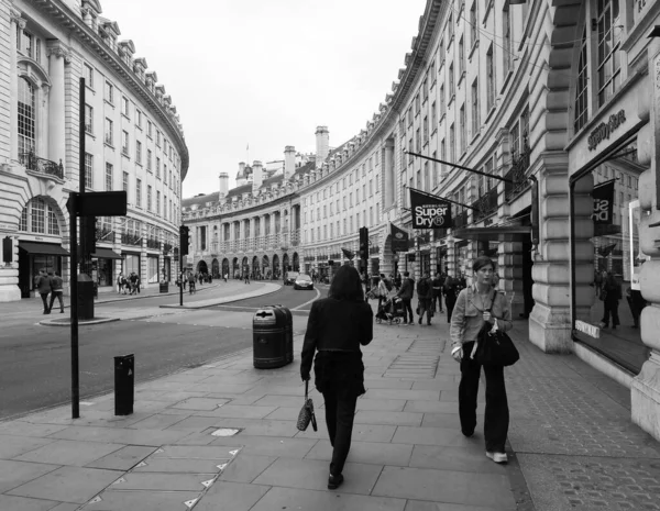 London Circa Wrzesień 2019 Ludzie Półksiężycu Regent Street Czerni Bieli — Zdjęcie stockowe