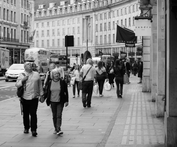 Лондон Великобритания Circa September 2019 People Regent Street Black White — стоковое фото