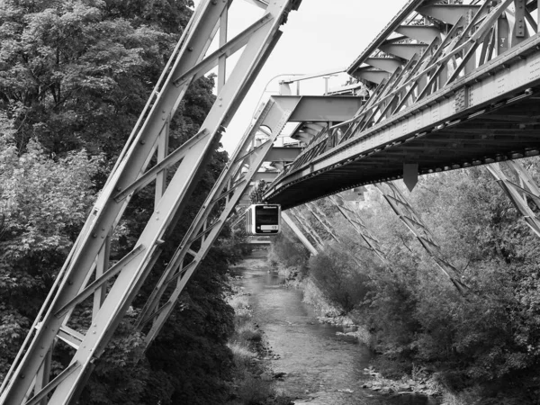 Wuppertal Németország Circa August 2019 Wuppertaler Schwebebahn Vagyis Wuppertal Suspension — Stock Fotó