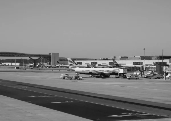 Gatwick Circa September 2019 Landebahn Des Londoner Flughafens Gatwick Schwarz — Stockfoto