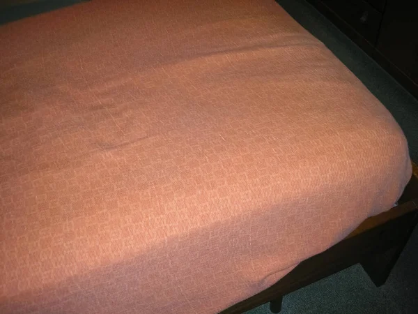 Cama Con Una Manta Tela Naranja Con Espacio Para Copiar — Foto de Stock