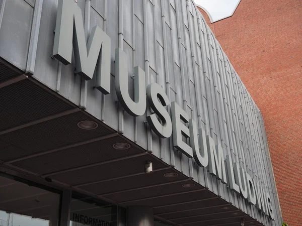 Koeln Alemania Circa Agosto 2019 Museo Ludwig Para Arte Los —  Fotos de Stock