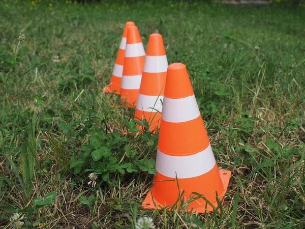 Cono Traffico Bianco Arancione Segnare Lavori Stradali — Foto Stock