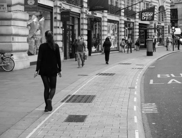 London Circa Wrzesień 2019 Ludzie Regent Street Czerni Bieli — Zdjęcie stockowe