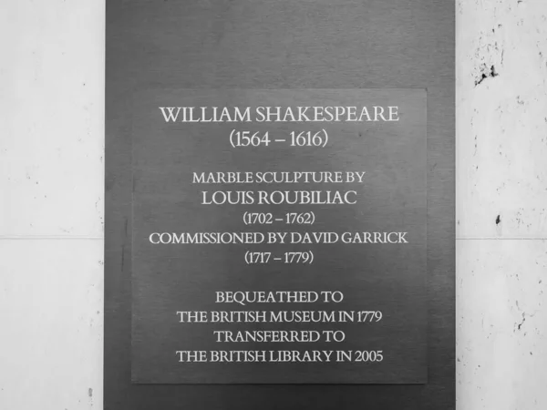 2019年9月9日 Circa Louis Roubiliac在大英博物馆的莎士比亚雕塑 白纸黑字 — 图库照片