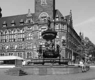 WUPPERTAL, GERMANY - CIRCA AUGust 2019: Jubilaeumsbrunnen (anlamı: Jubileum Fountain) namı diğer Neptunbrunnen (anlamı: Neptün Çeşmesi)