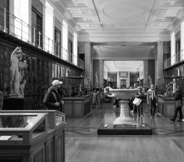 LONDON, UK - CIRCA SEPTEMBER 2019: British Museum 'daki Aydınlanma Galerisi