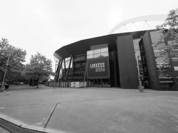 KOELN, GERMANY - CIRCA AUGust 2019: Koelnmesse (anlamı Köln Ticaret Fuarı) siyah beyaz