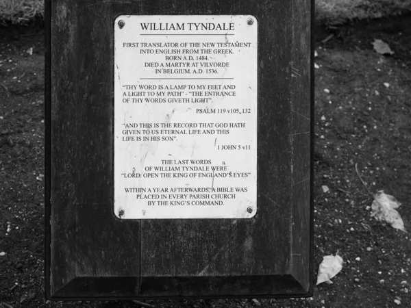 London Circa September 2019 Statue William Tyndale Martyr First Translator — Stock Photo, Image