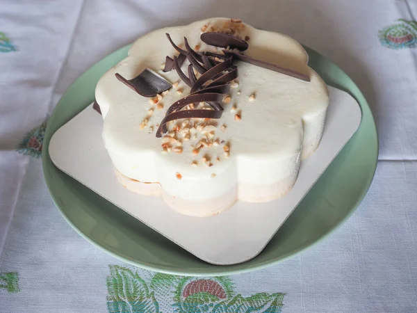 庆祝生日用的冰淇淋蛋糕甜点 — 图库照片