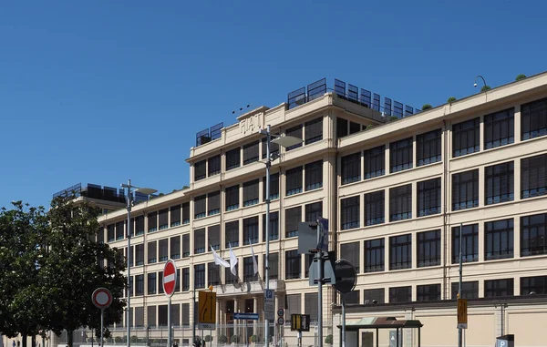 Turín Italia Circa Junio 2020 Fábrica Automóviles Lingotto Fiat Hacia — Foto de Stock