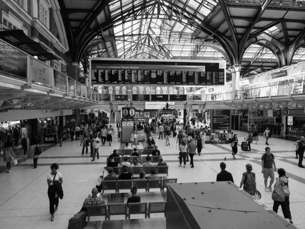 London Circa September 2019 Menschen Bahnhof Liverpool Street Schwarz Weiß — Stockfoto