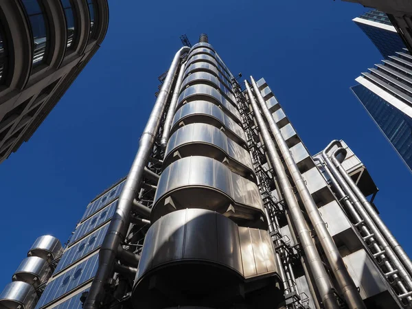 ロンドン イギリス Circa 2019年9月 建築家リチャード ロジャースが設計したロンドンのハイテク超高層ビルのロイド — ストック写真
