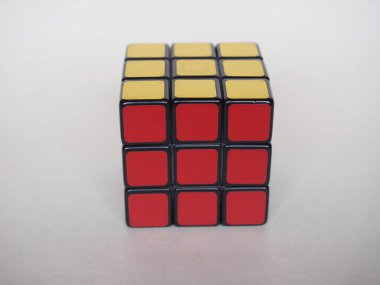 BUDAPEST, HUNGARY - CIRCA EPTESİ 2020: Rubik 'in Sihirli Küpü