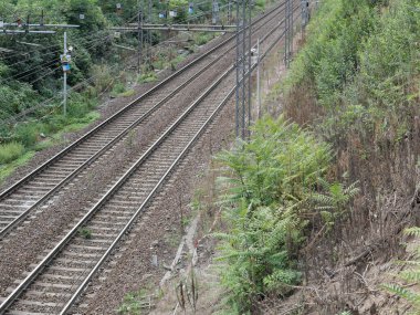 Tren rayları yukarıdan görüldü.