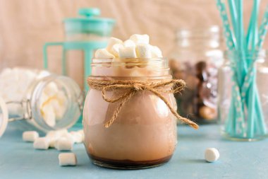 hatmi slayt ile sıcak içecek